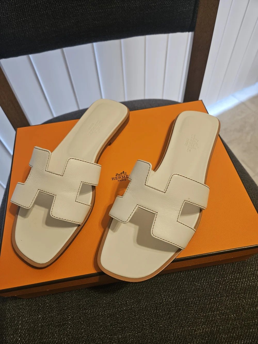 Hermes Oran Sandal - Picture 2 of 8